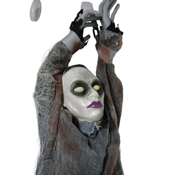 Halloween Talking Animated Witch Demoness Haunted Scary Creepy Hag Shrew Prop - Picture 4 of 8